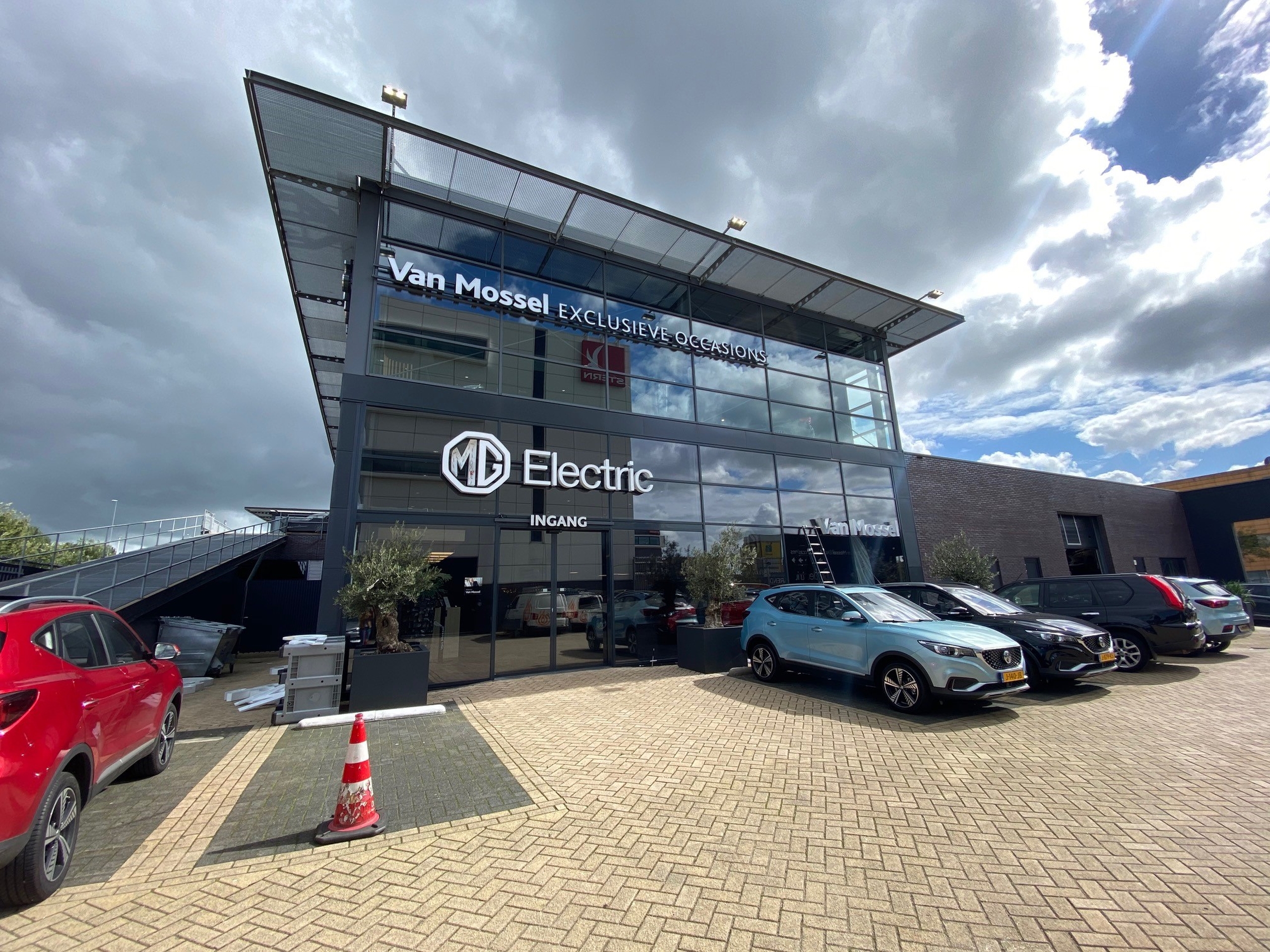 Strasbourg . Electric'Cars distributeur de la marque MG : à découvrir à la  Foire européenne