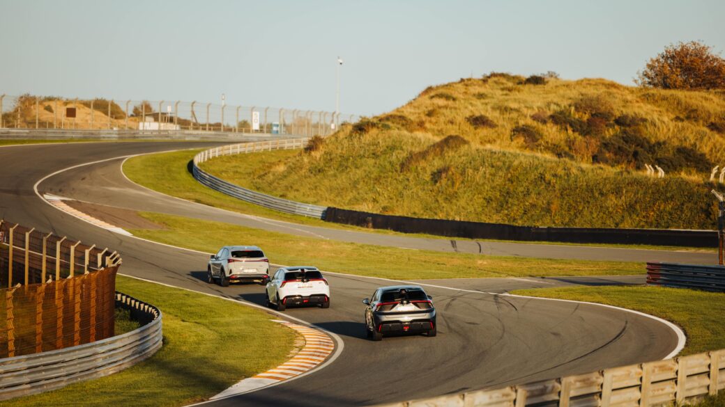 mg4-xpower-perslancering-te-zandvoort