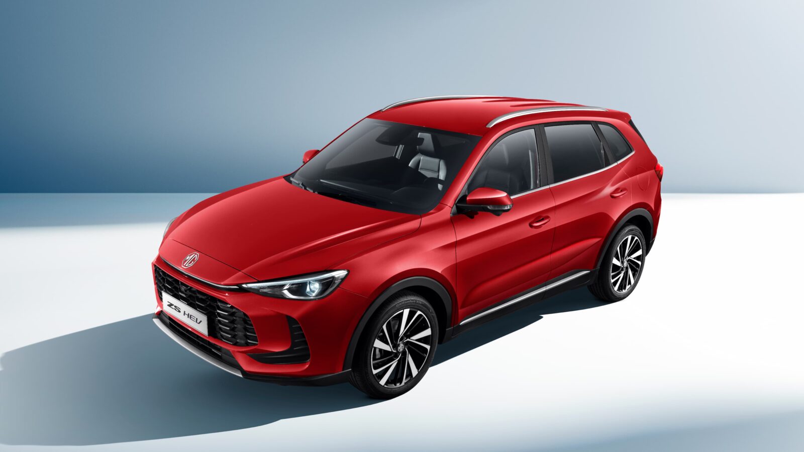 MG ZS 45° spredaj